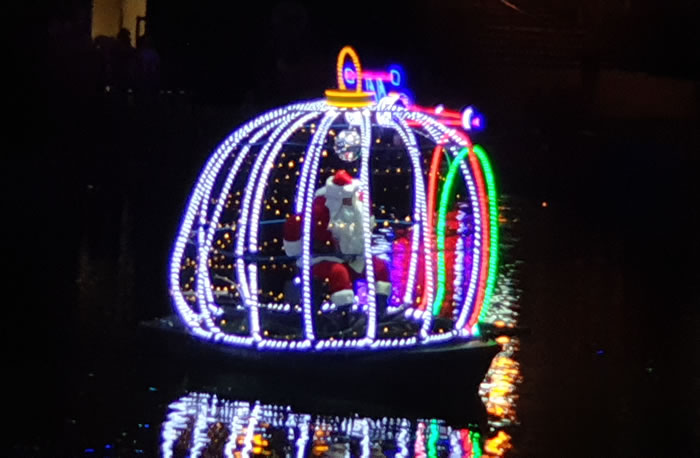 Matlock Bath illuminations boats on the river